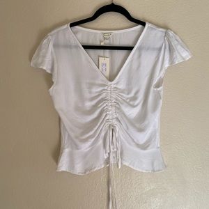 Drawstring white cropped blouse
